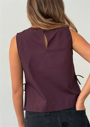 Leonie top Bordeaux Boii Studios 